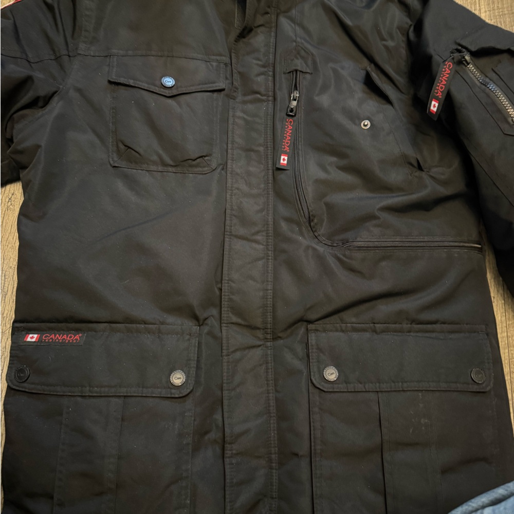 Canada weather gear jacket